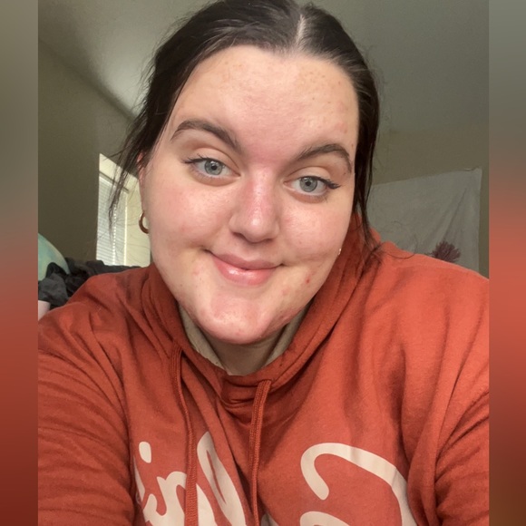 Meet your Posher, Kristin - Picture 1 of 1